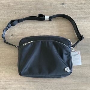 Lululemon City Adventurer Crossbody